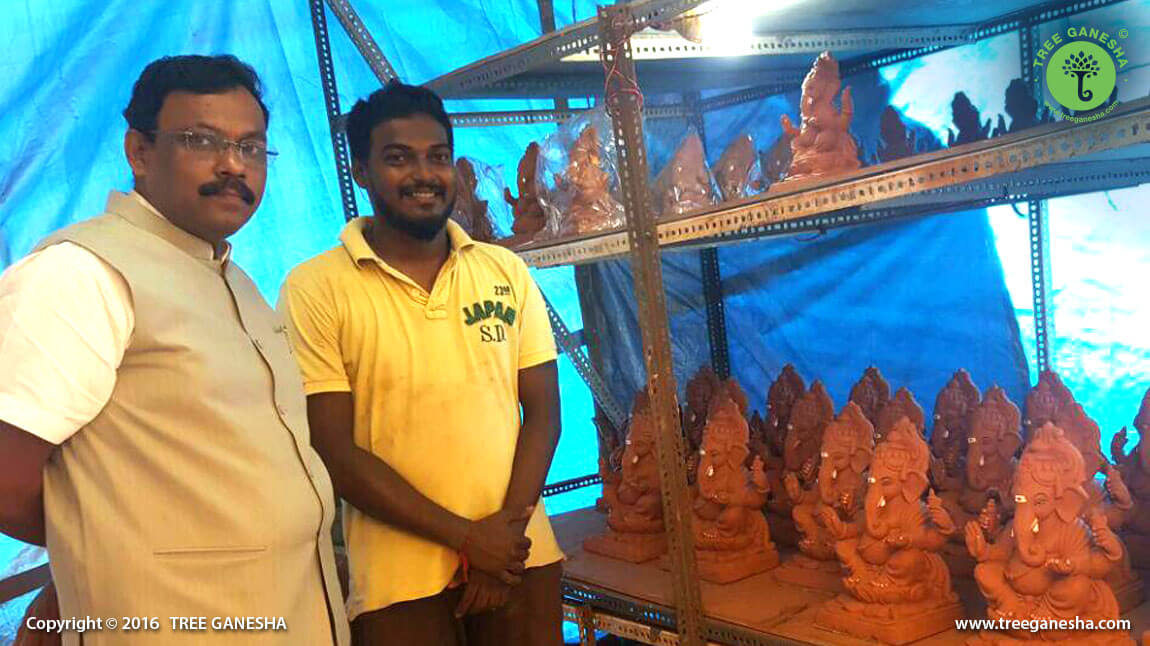 Hon'ble Education Minister Vinod Tawde Ji supporting Tree Ganesha 